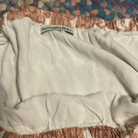 2/$25 Abercrombie & Fitch Floral Linen Crop Top - Picture 7 of 8